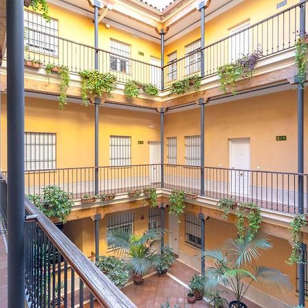 Genteel Home Vinuesa Seville Exterior photo